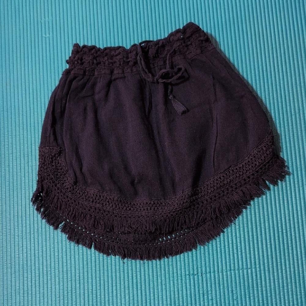 Elegant Black Mini Skirt with Fringe